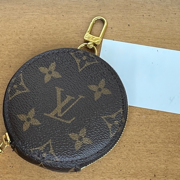 Monogram Multi Pochette Accessories Round Coin Purse - Picture 1 of 8